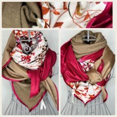Flowers - Red & Taupe
